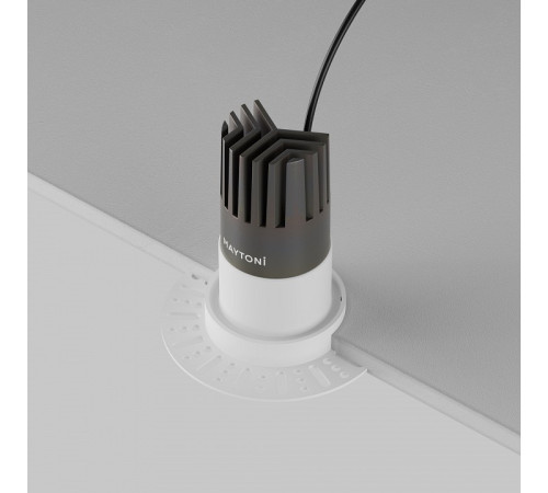 Встраиваемый светильник Maytoni 10 Вт 3000 K белый DL120-10W-3K-TRS-W