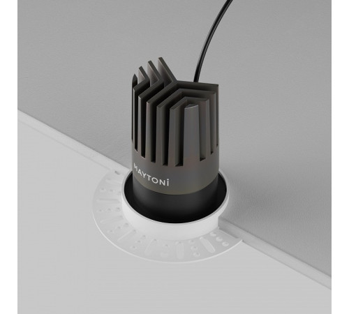 Встраиваемый светильник Maytoni DL121-15W-3K-TRS-B