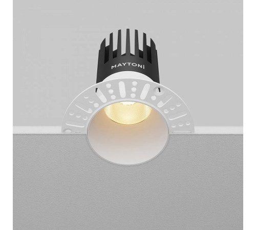 Встраиваемый светильник Maytoni Dip DL122-15W-2.7K-TRS-W
