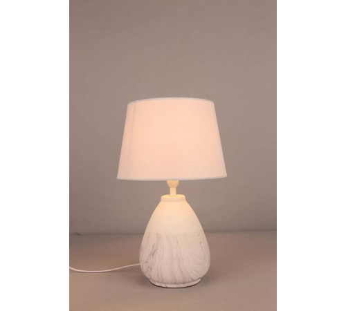 Настольная лампа декоративная Omnilux Parisis OML-82104-01