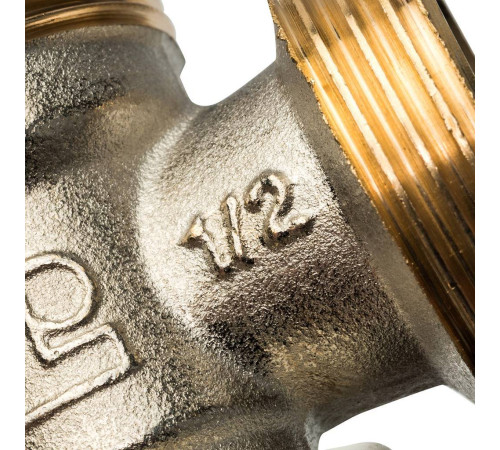 Клапан радиаторный угловой LUXOR easy DS 132 1/2 11162100