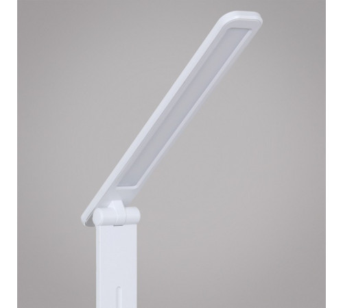 Настольная лампа офисная 00625-0.7-02 WHITE