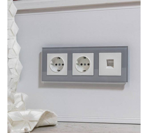 Рамка на 3 поста Werkel серый,стекло W0031115