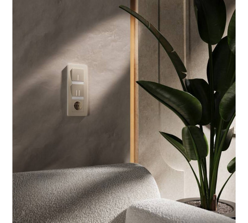 Рамка на 3 поста Werkel Split айвори/белый, soft-touch W0033066