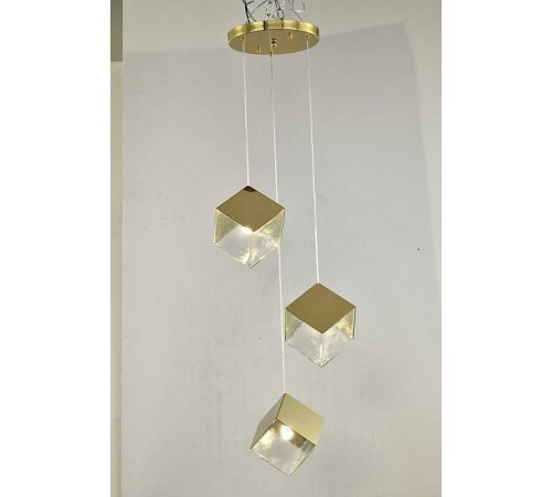 Подвесной светильник Zortes Ice Cube ZRS.1005.03