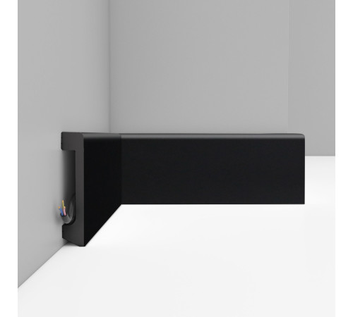 Плинтус напольный DECOMASTER D235-116 80х17х2400 мм черный