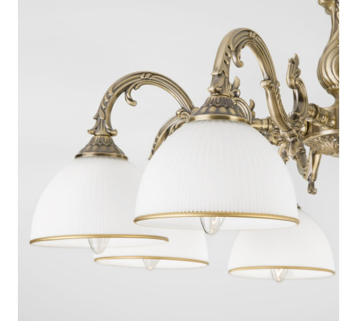 Классическая потолочная люстра 60106/8 античная бронза