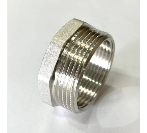 Футорка резьбовая LD 1 1/2 x 1 1/4 латунь никелированная LD.67.507.40х32