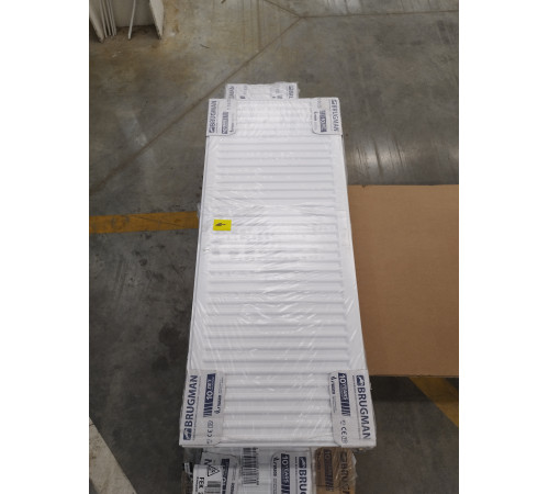 Радиатор стальной панельный Brugman Profil-V FEV 22 500x1200 мм нижнее подключение RAL 9016 FEV220501201UBY/001