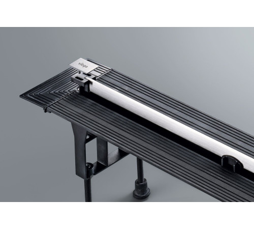 Душевой лоток Viega Advantix Vario 300-1200 мм глянцевый хром 704360