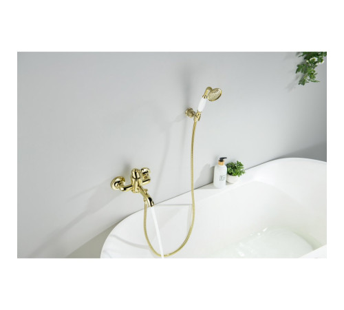 Смеситель для ванны Aquanet Классик с душевым набором полированное золото AQ1549PG