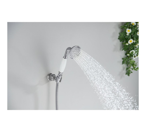 Смеситель для ванны Aquanet Классик с душевым набором AQ1549CR