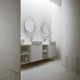 Зеркало круглое Laufen Kartell d 78 см настенное с LED подсветкой прозрачный кристалл 3.8633.3.084.000.1