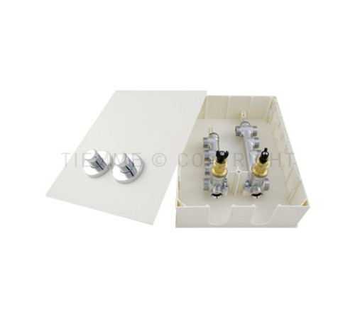 Комплект коллекторов Tiemme с задвижками и маховиками в шкафу хром 3040008