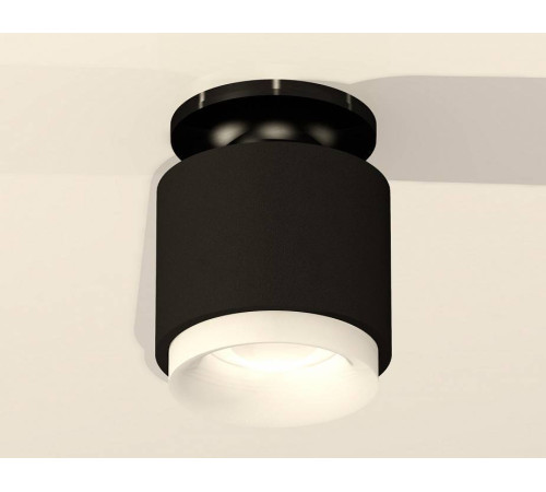 Накладной светильник Ambrella Light XS XS7511064