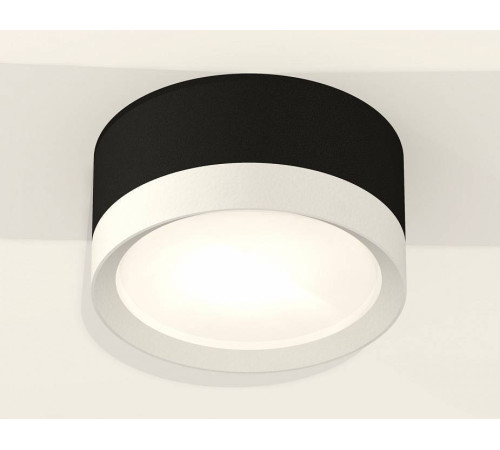 Накладной светильник Ambrella Light XS XS8102001