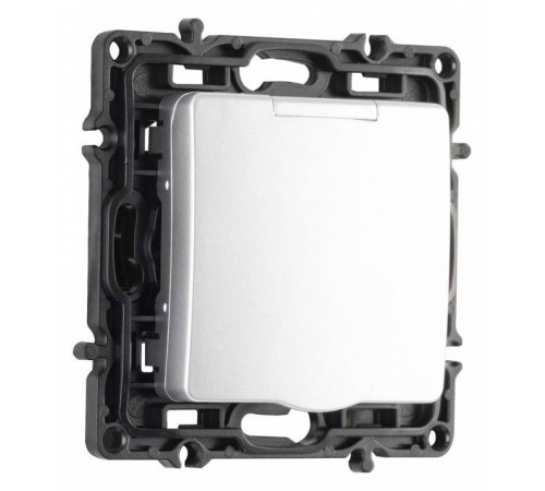 Розетка влагозащищенная с заземлением и со шторкой с крышкой Arte Milano am-217 217.41-1.silver