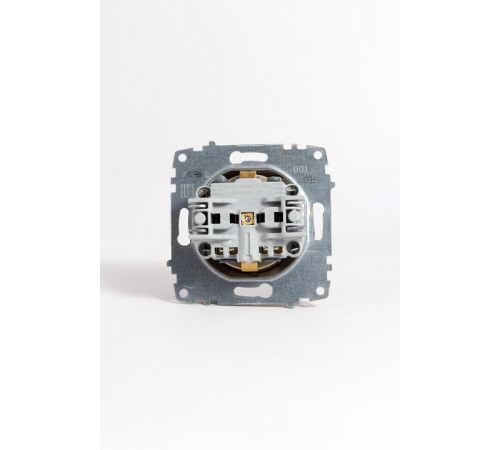 Розетка с заземлением и со шторкой, без рамки с крышкой Elbi Eleсtriс Zena Vega 609-011400-219