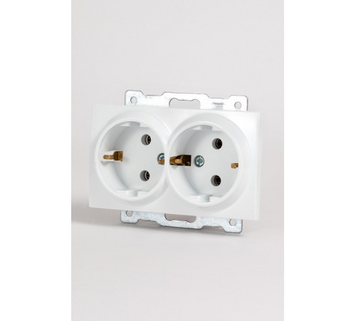 Розетка двойная с заземлением, без рамки Elbi Eleсtriс Zena Vega 609-015600-907