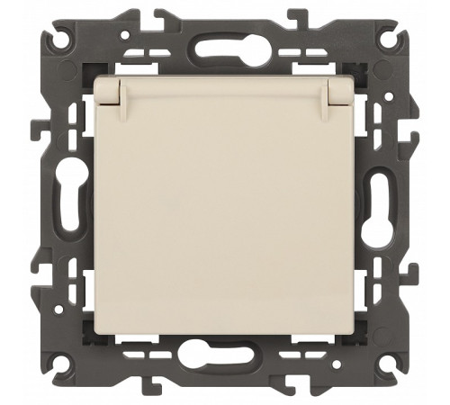 Розетка с заземлением и со шторкой, без рамки с крышкой Эра Эра Elegance 14-2103-02