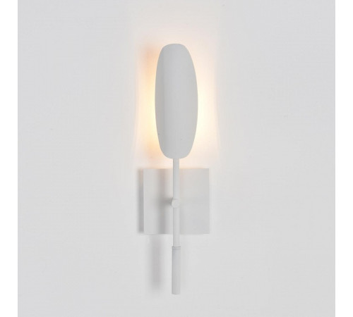 Накладной светильник Lumion MODERNI 8398/1W