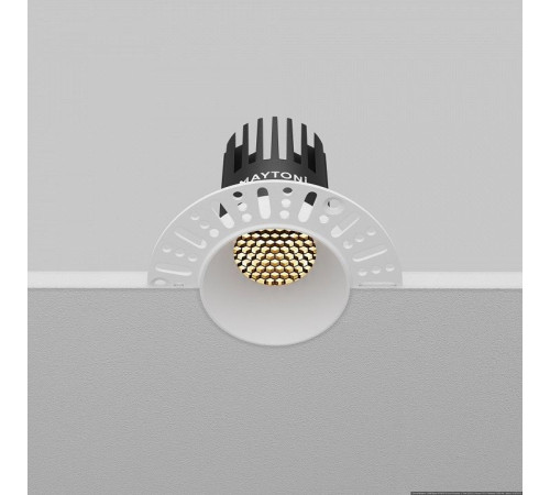 Встраиваемый светильник Maytoni DL119-10W-2.7K-TRS-W