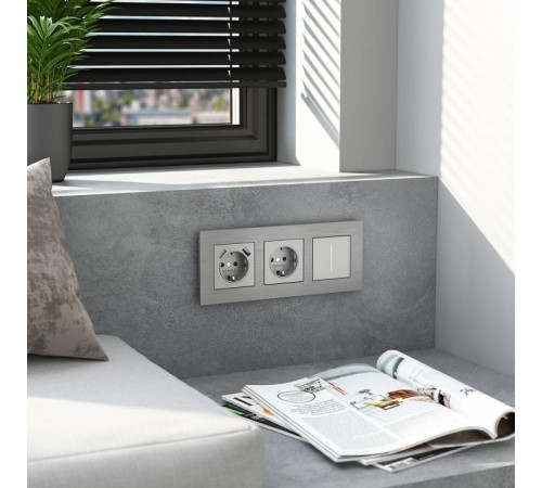 Рамка на 3 поста Werkel AluMax алюминий a066326