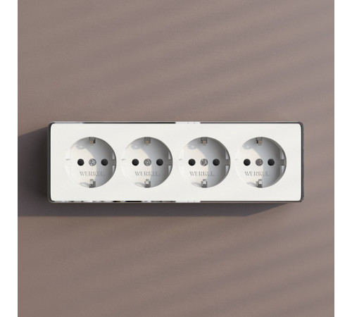Розетка четверная с заземлением и со шторками Werkel Gallant W5072210