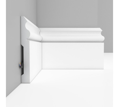 Плинтус напольный DECOMASTER A035 141х15х2000 мм A035