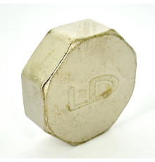 Заглушка латунная LD Pride 1 1/2 ВР никелированная 67.504.40