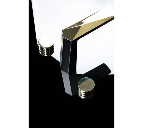 Смеситель для раковины на 3 отверстия Boheme Venturo Diamond черный/золото 150-BG-DIAMOND