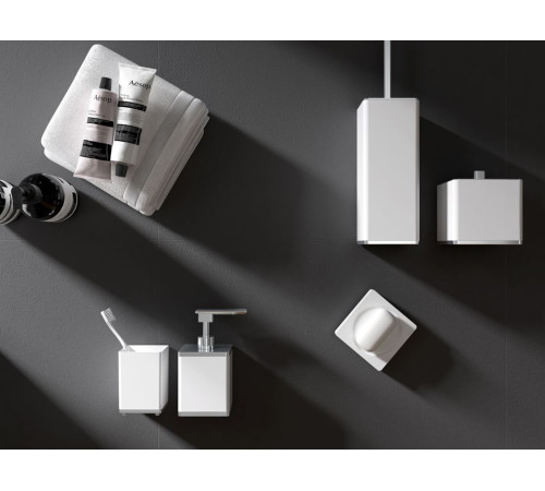 Мыльница Boheme 10960-W-G настольная квадратная золото 10960-W-G