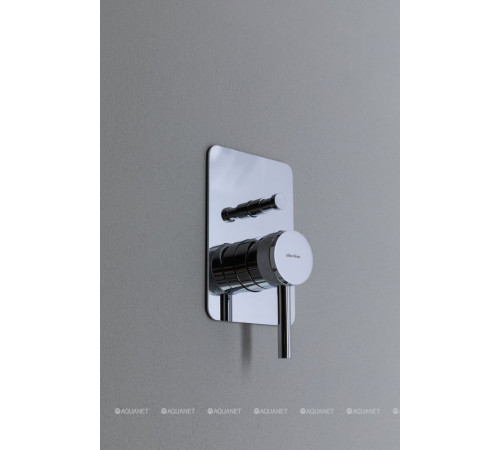 Смеситель встраиваемый для душа Allen Brau Priority 2 выхода Easy box хром 5.31011-00