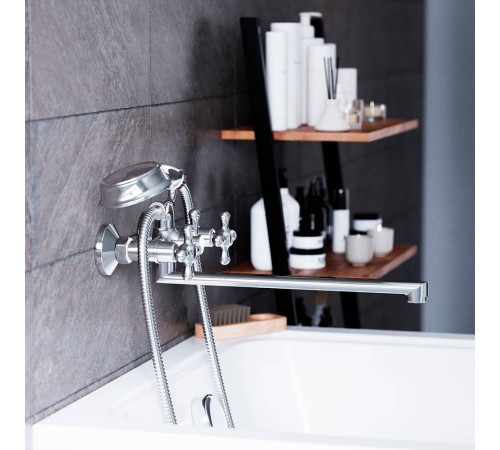 Смеситель для ванны и душа Damixa Tradition с длинным изливом 239500000