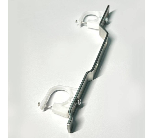 Кронштейн двойной Luxor 1 для коллекторов 460D4218