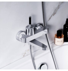 Смеситель для ванны и душа Damixa Arc с поворотным изливом 291000000