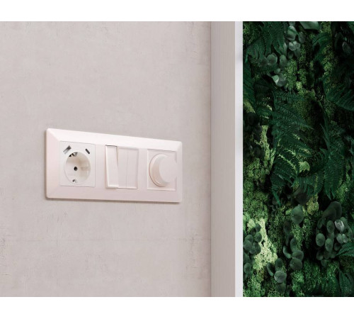 Рамка на 3 поста Ambrella Volt Line AF110203