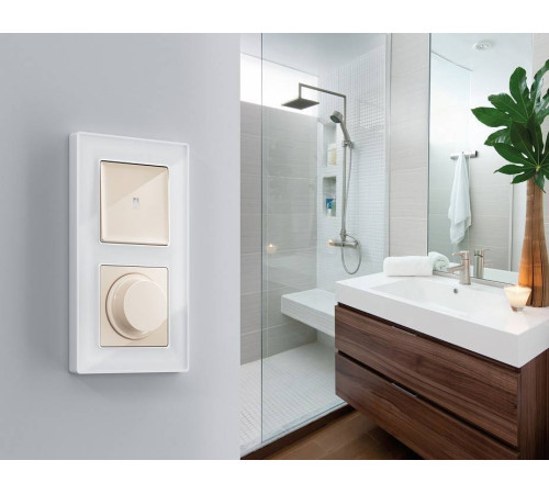 Выключатель проходной одноклавишный с подсветкой Ambrella Volt Quant MA302035