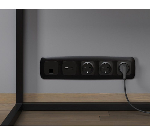 Розетка Ethernet RJ-45 и со шторками, без рамки Ambrella Volt OMEGA MO812005