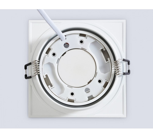 Встраиваемый светильник Ambrella Light TN TN52232
