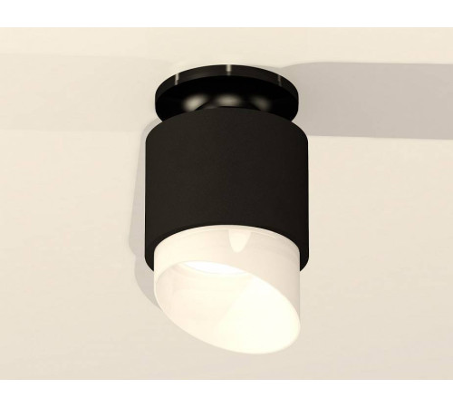 Накладной светильник Ambrella Light XS XS7511066