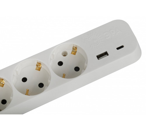 Удлинитель с выключателем Эра UB-3es-3m-USB