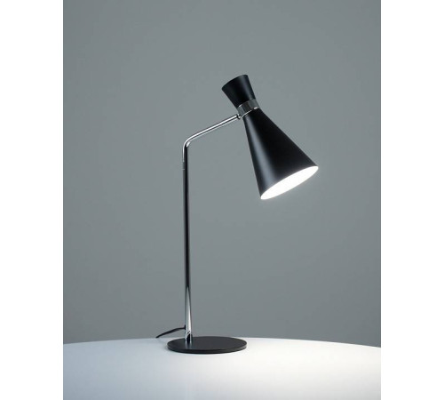 Настольная лампа офисная Moderli Page V10996-T