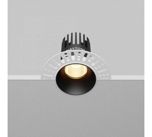 Встраиваемый светильник Maytoni Dip DL119-10W-2.7K-TRS-B