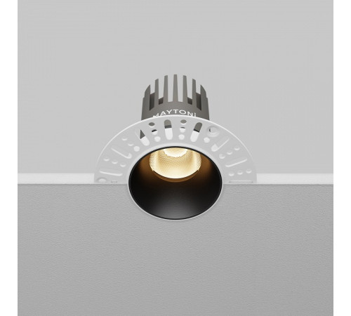 Встраиваемый светильник Maytoni DL124-10W-3K-TRS-B