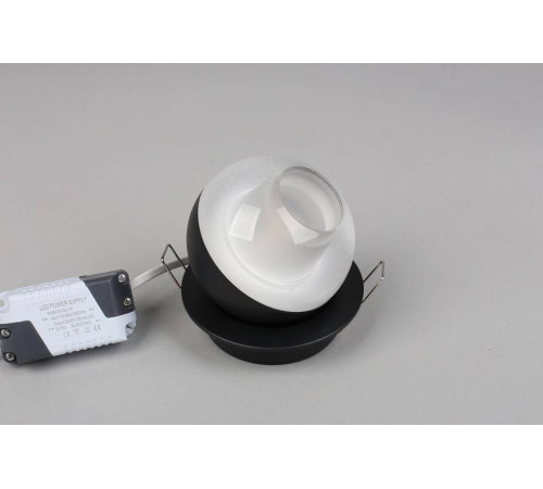 Встраиваемый светильник Omnilux Mantova OML-103019-08