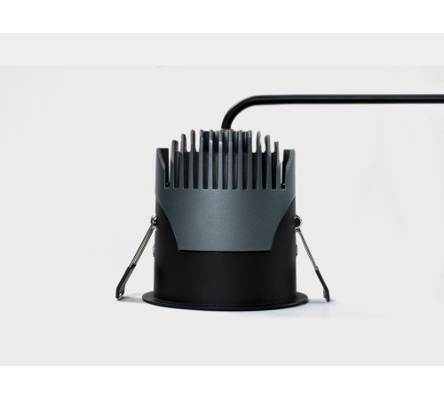 Встраиваемый светильник SWG RC RC-D84-12-BL-NW65