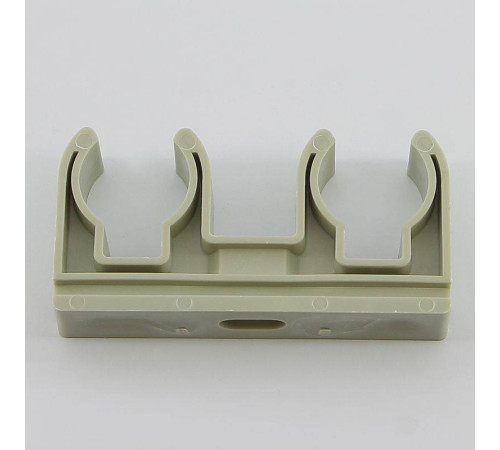 Крепление двойное для полипропиленовых труб FV-Plast 20 мм 902020