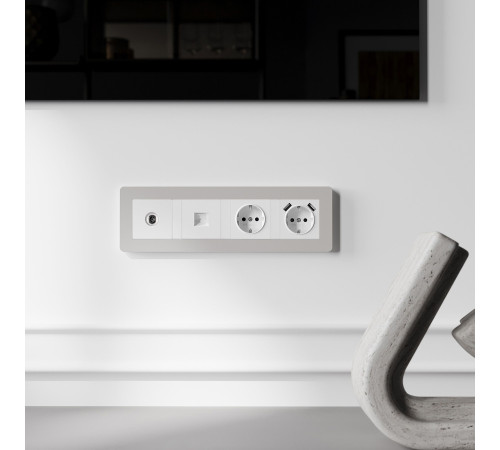 Рамка из поликарбоната на 4 поста Split дымчатый/белый, soft-touch W0043067