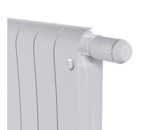 Термостат радиаторный электронный Royal Thermo Smart Heat 2.0 белый НС-1735430